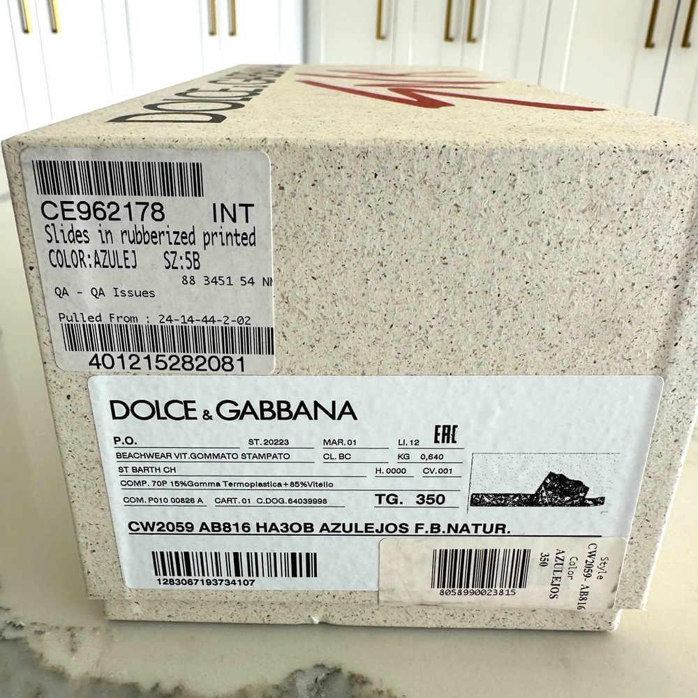 Dolce & Gabanna Slide Sandals - Picture 10 of 10